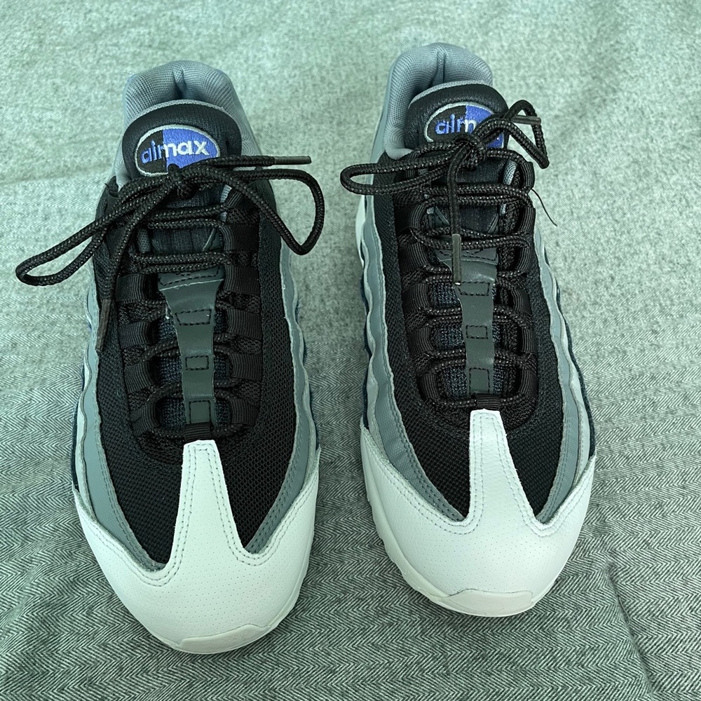 Nike air max men size 8